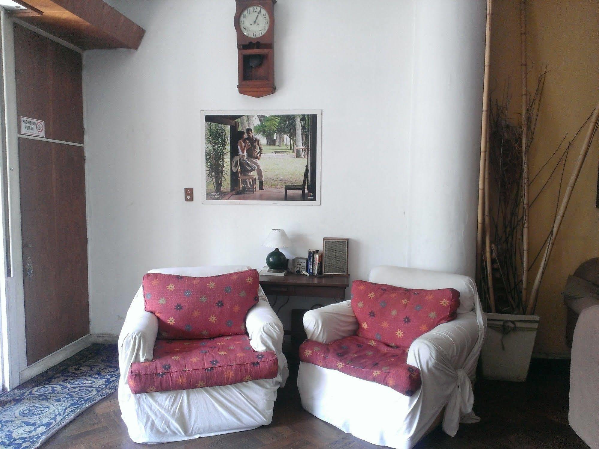 Quechua Guesthouse Hostel Rosario Фунес Экстерьер фото